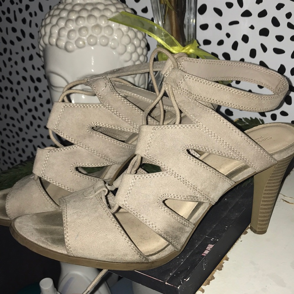 Nude Lace up heels